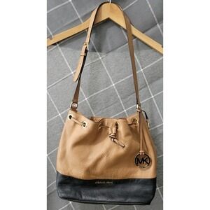 Michael Kors Jules Two Tone Pebble Leather Bucket Bag Brown Black